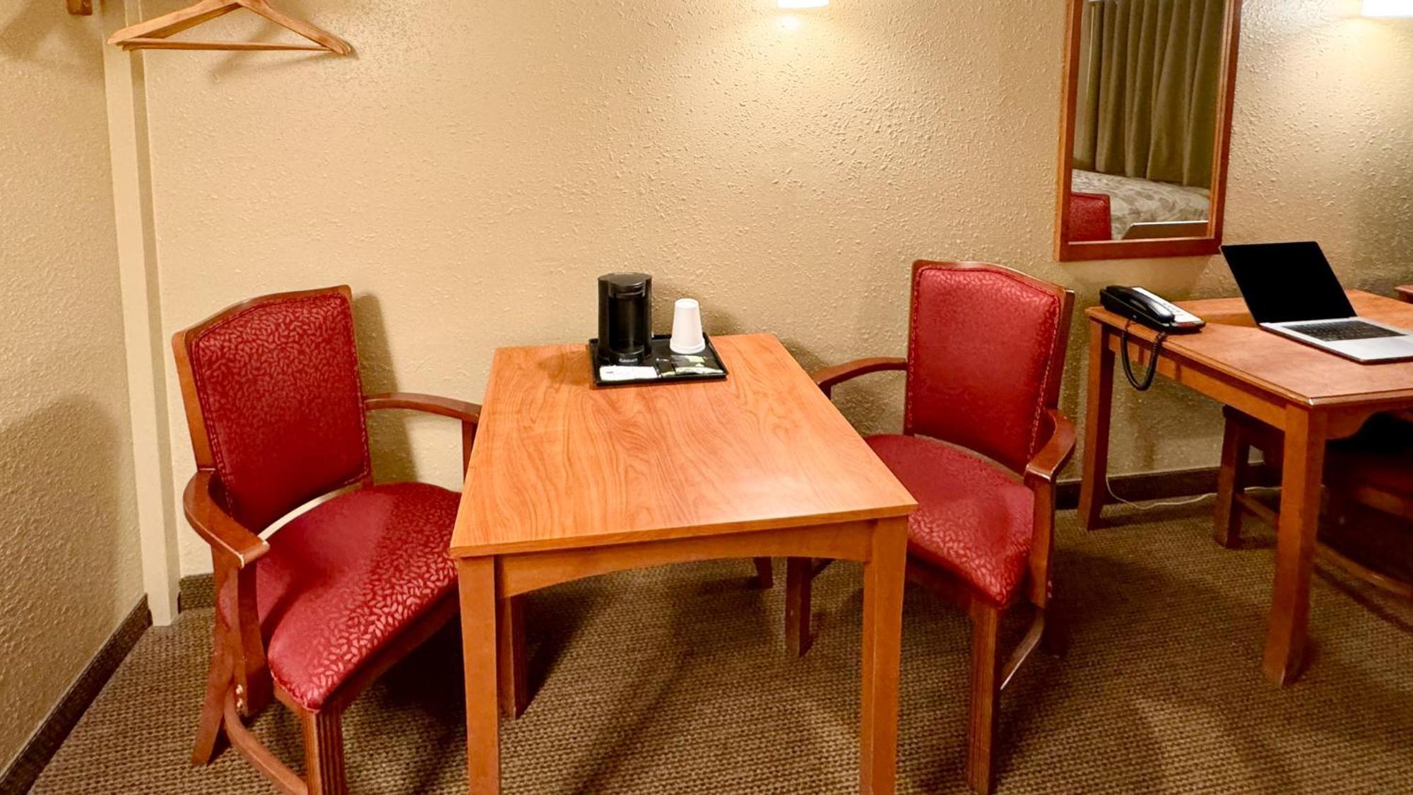 Young'S Motel トック エクステリア 写真
